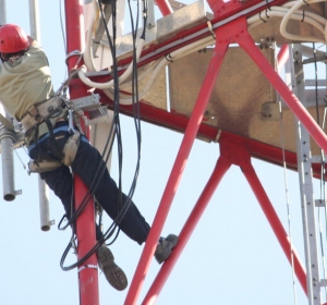 Alpinism Utilitar Bucuresti Sector 4 Agresiv Service