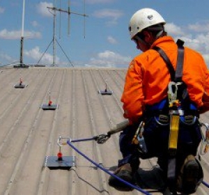 Alpinism Utilitar Harghita Stand Alpin